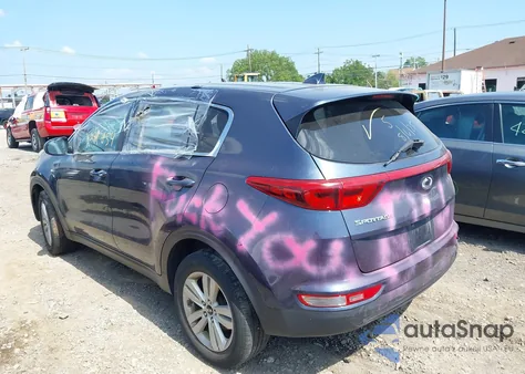 2017 Kia Sportage Lx z USA, uszkodzony, nr VIN KNDPMCAC3H7257816